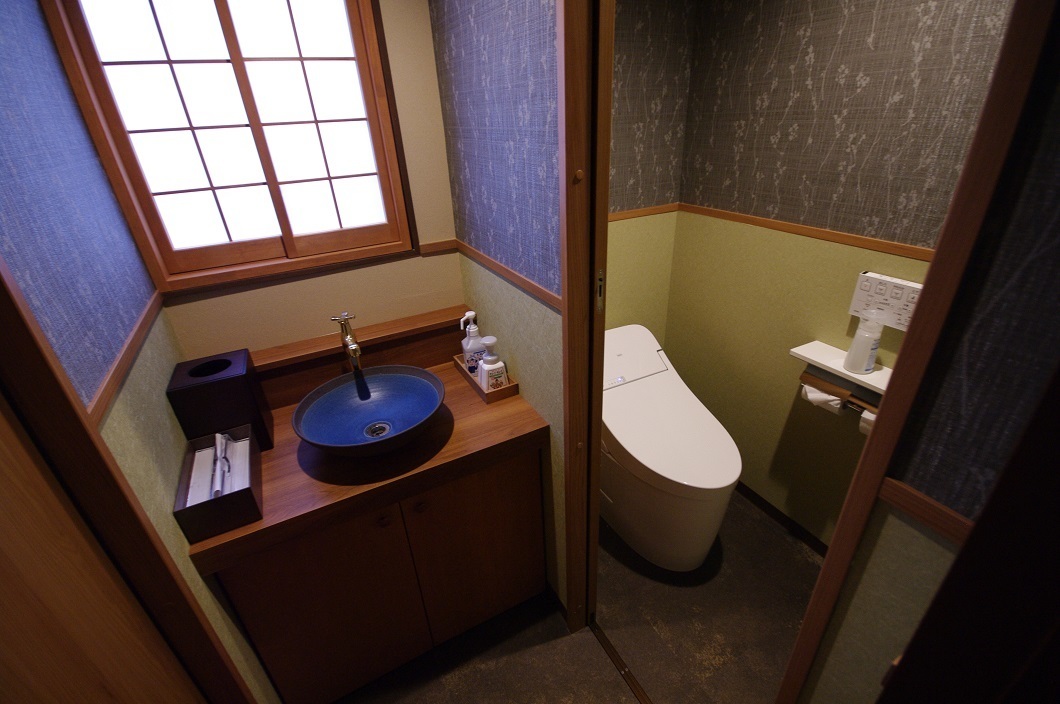 旅館共用トイレイメージ